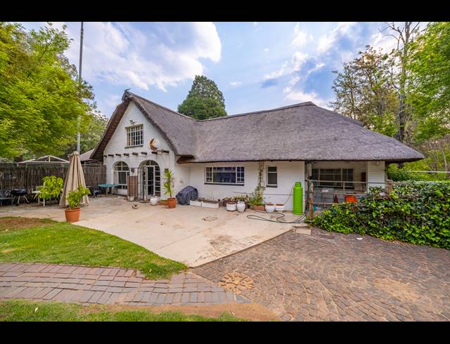5 BEDROOM HOUSE FOR SALE IN NORTH RIDING AH
